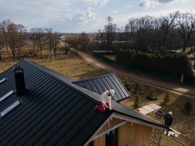 DIY Roof Pros and Cons in Newington, CT​